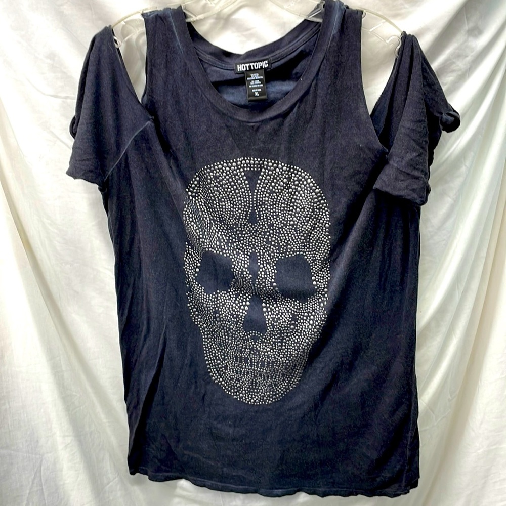 COPY - Hot topic off the shoulder studded tee ladies sz xl